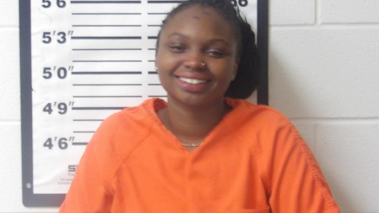 miliah lawson charged with DOMESTIC BATTERING - 3RD DEG