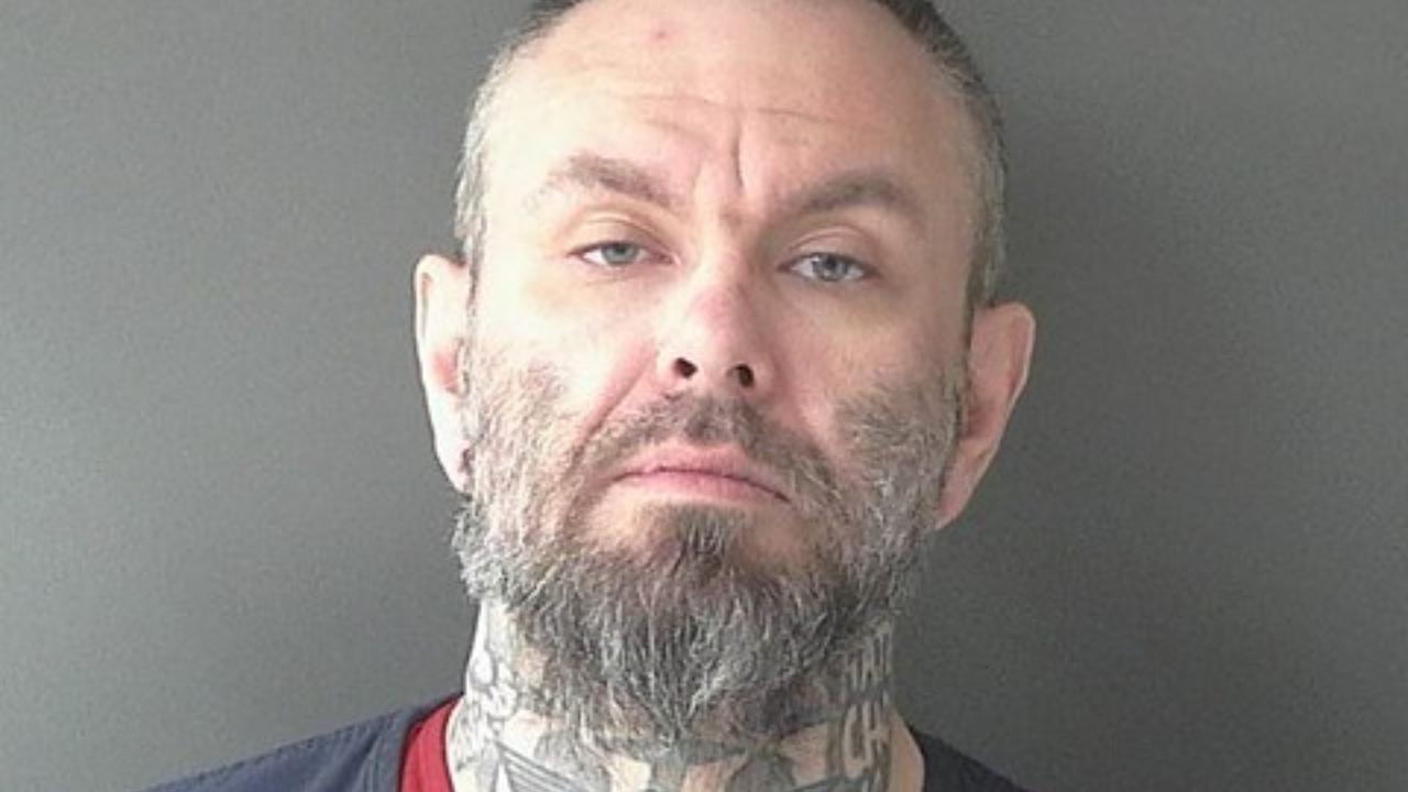 Charles Eddie Dockery charged with Warrant Service; Warrant Service