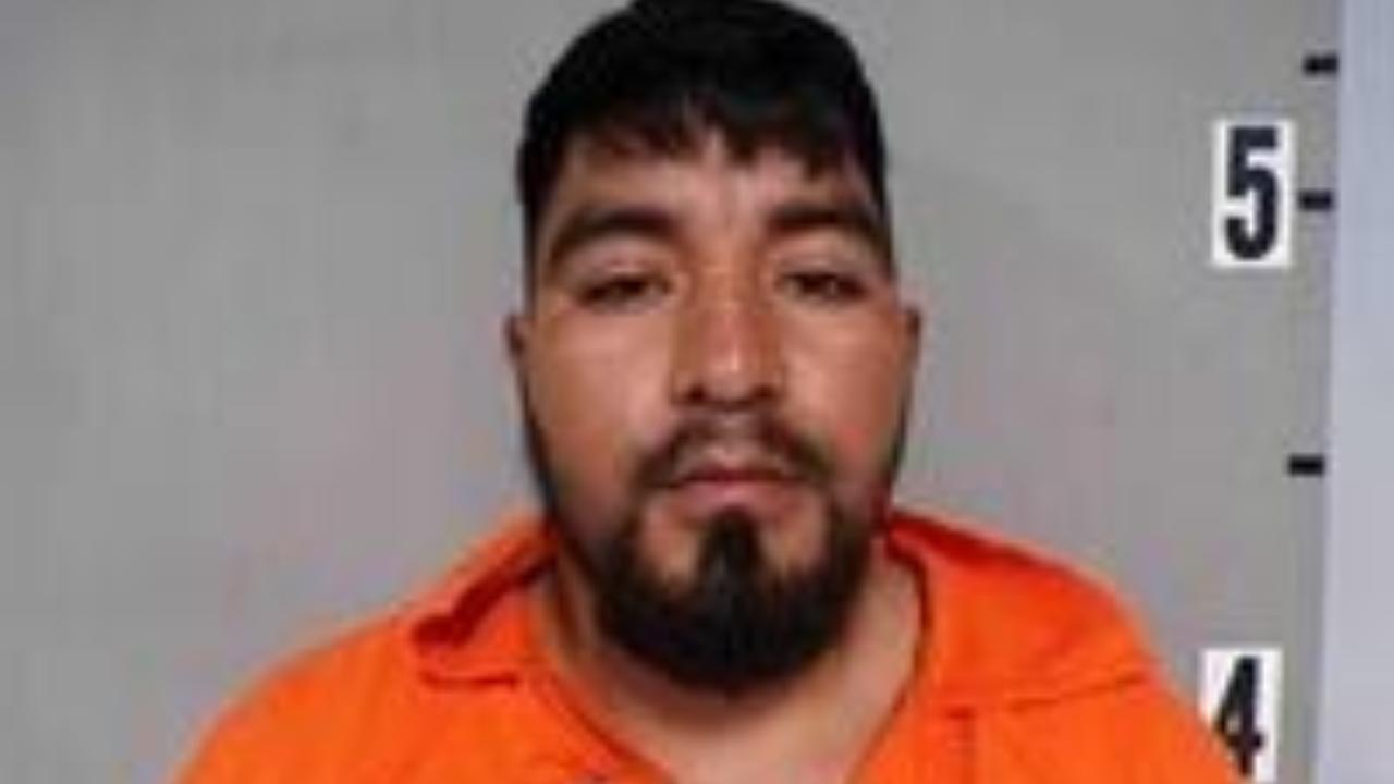SANCHEZ, JOSE LEONEL BENITEZ charged with Reckless operation of a vehicle; Expired License Plate