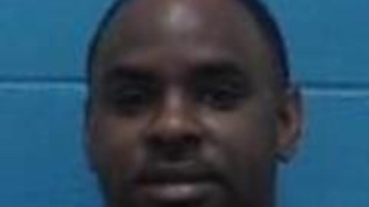Davis, Javeon Malik Charged with Simple Domestic Violence- 1ST Offense