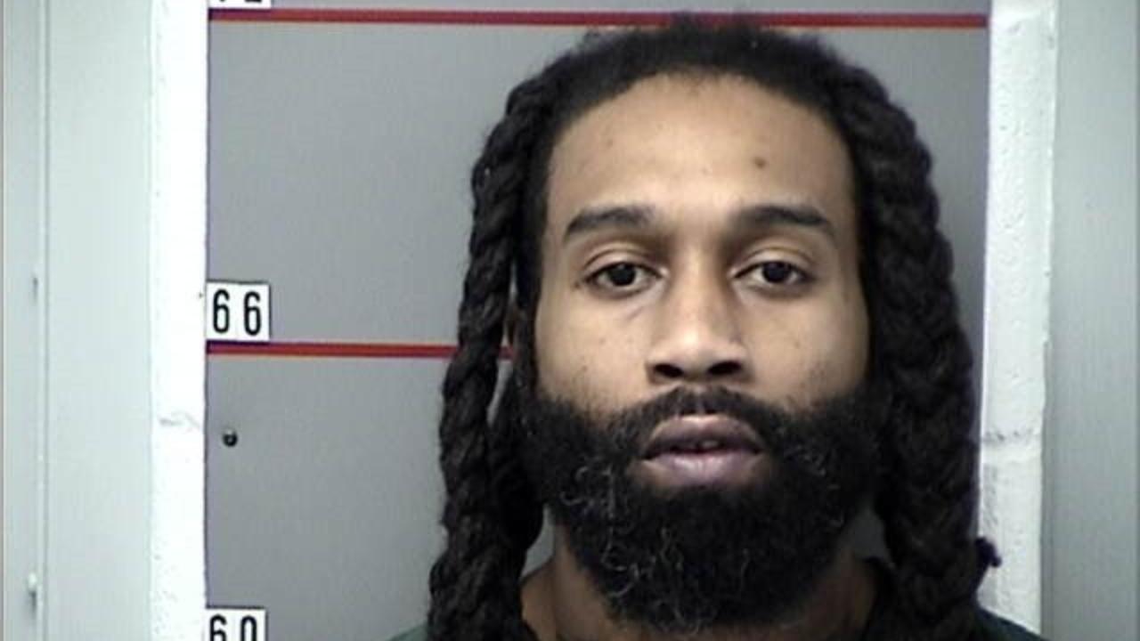Simpson, Kenneth Charged with Federal Prisoner Held-In Transit/Court/Serveout