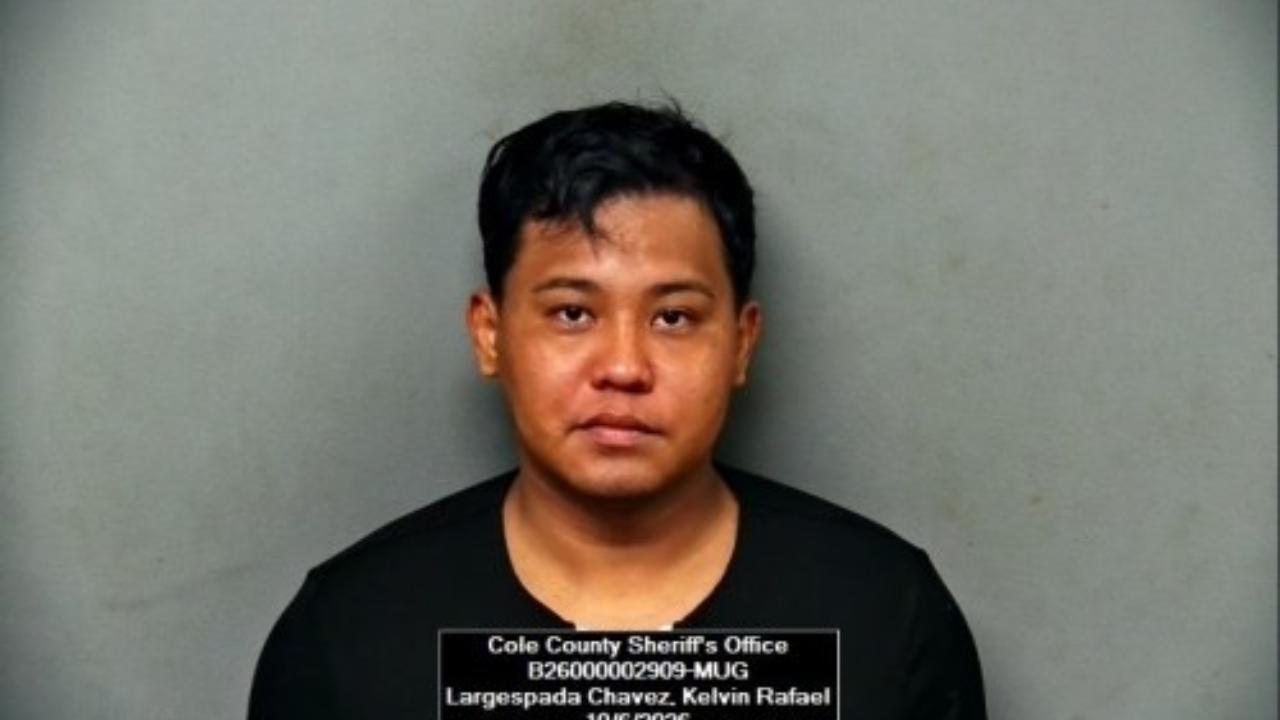 Kelvin Rafael Largespada Chavez charged with HOLD FOR ICE