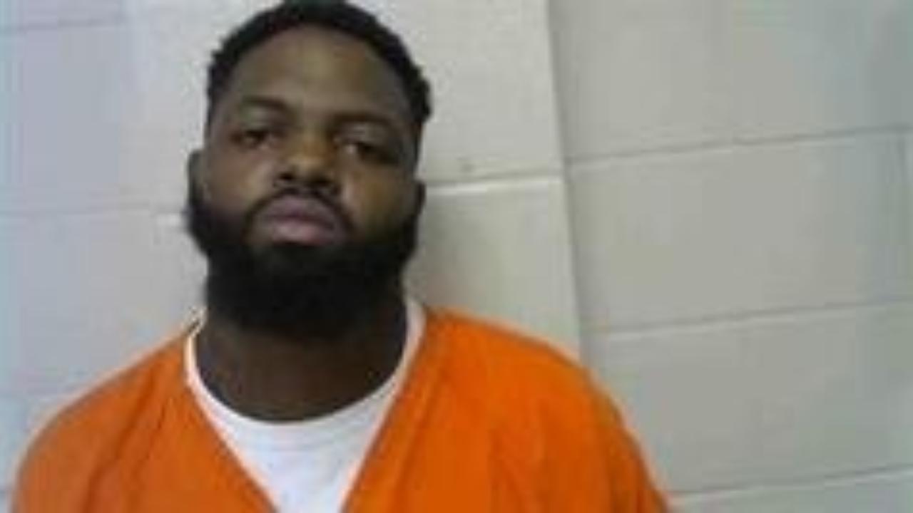 HAKEEM T GLOSTON charged with Domestic abuse battery