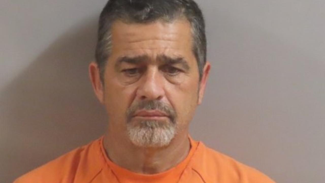 Thomas James J Merlenbach Charged with 83038990 - Animal Nuisance; 83042990 - Misc Animal Violation; 83039990 - Animal License; 83038990 - Animal Nuisance; 79000994 - Fug - Misc Health and Safety; 79000994 - Fug - Misc Health and Safety; 90927994 - Fug - Improper Lane Use; 96161994 - Fug - Expired State Oper Lic; 96065994 - Fug - Vehicle Lic Inspct Title