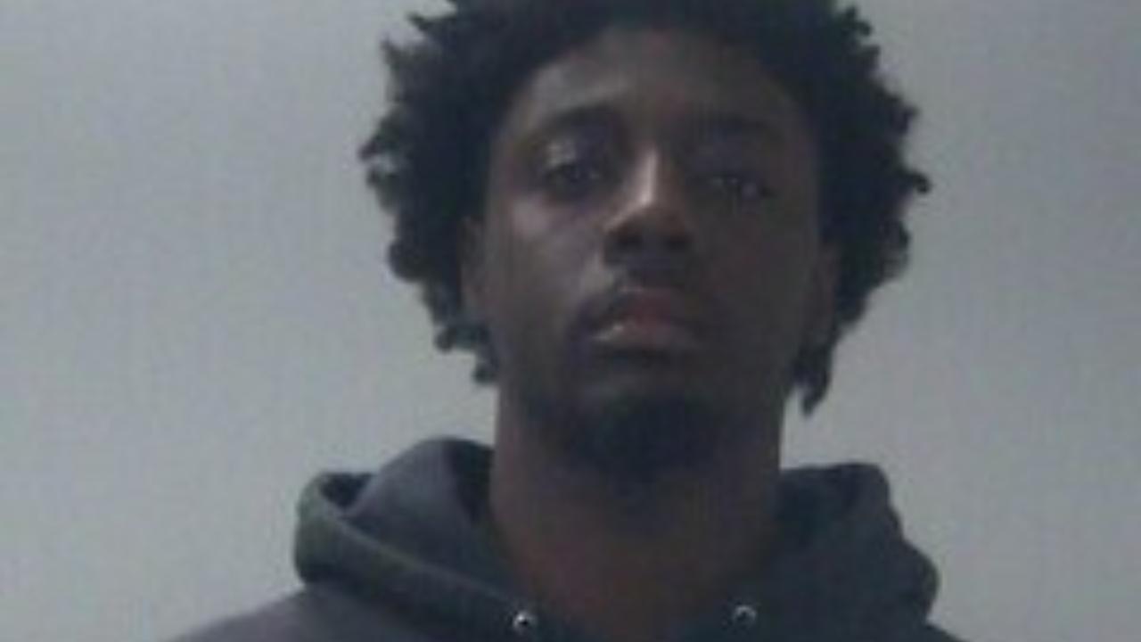 Jones, Arayvion J Booked