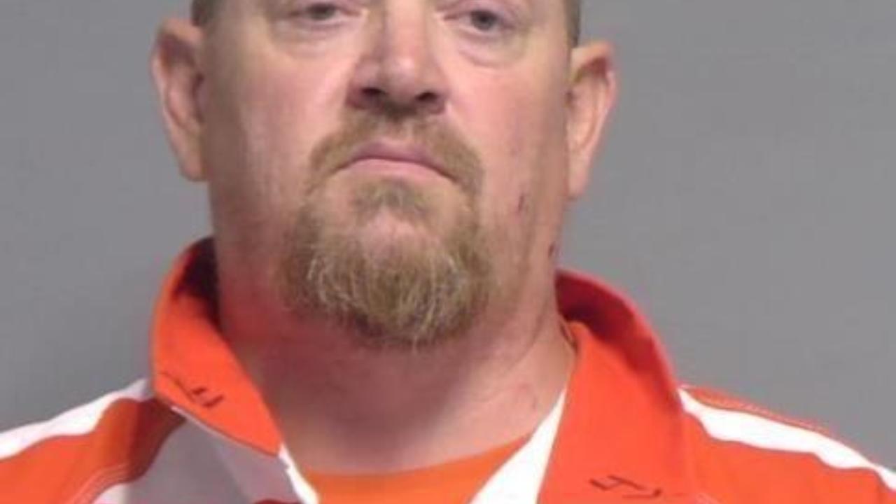 Hutsell, Robert Wayne Charged with Battery Touch Strike