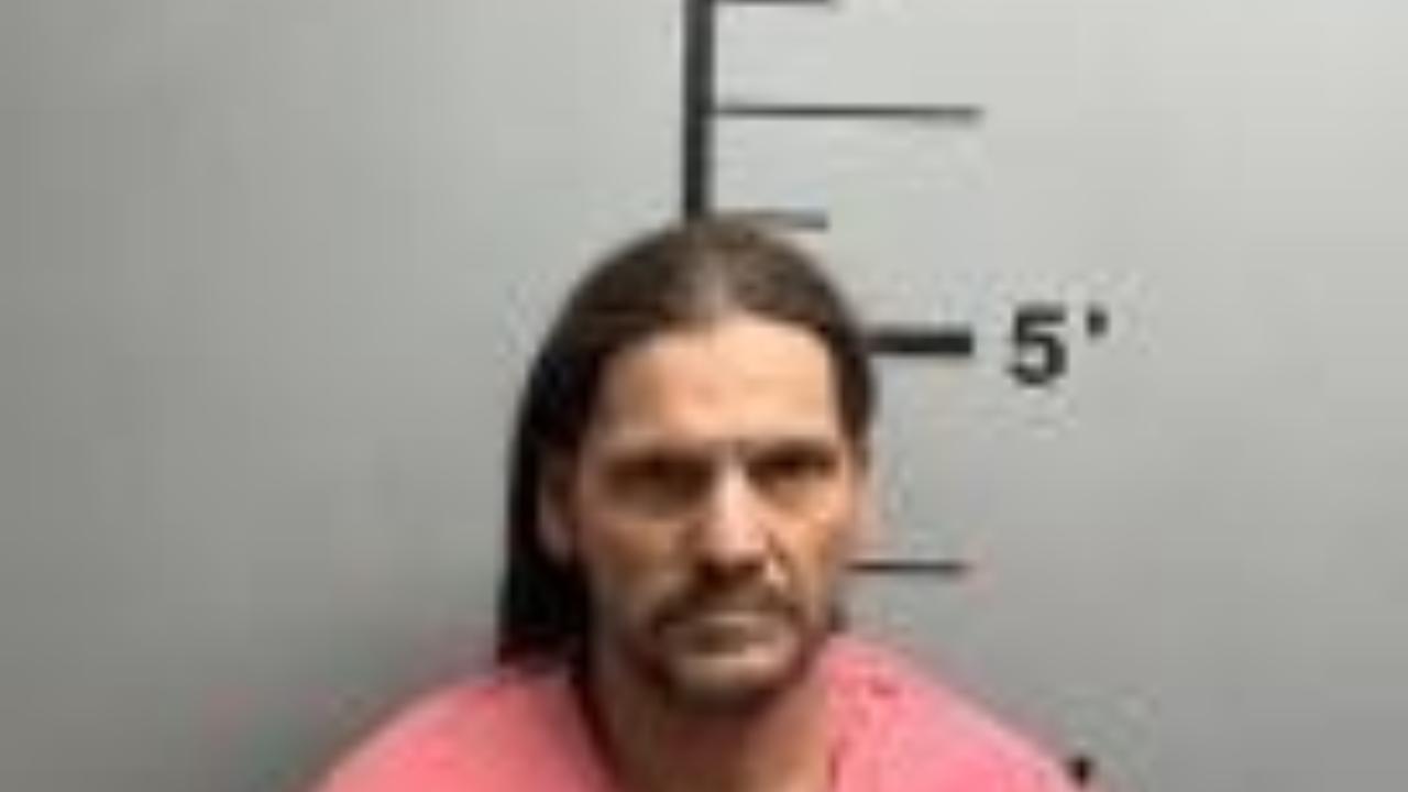 Sinclair, Kristopher Allen Charged with 5-73-103(c ) (1) - Possession of Firearm by Certain Persons; Possess Drug Paraphernalia Meth Cocaine Pdp F; Poss Cont Subs Meth/Coca W/Intent LT 2G