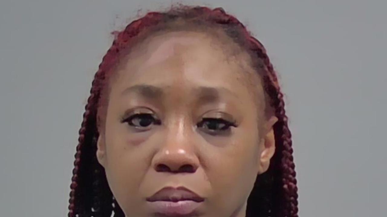 Lee, Valencia Cherelle Charged with Moving Traffic Viol; Prob Violation