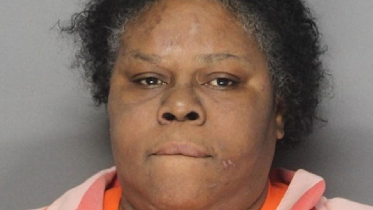 Latonia Ann Hull Charged with Driving While Intoxicated/Open Alch Container PC 49.04(C); Fail to Id Fugitive Frm Justice Refuse to Give PC 38.02(D)(1); Criminal Mischief >=$100<$750 PC 28.03(B)(2)
