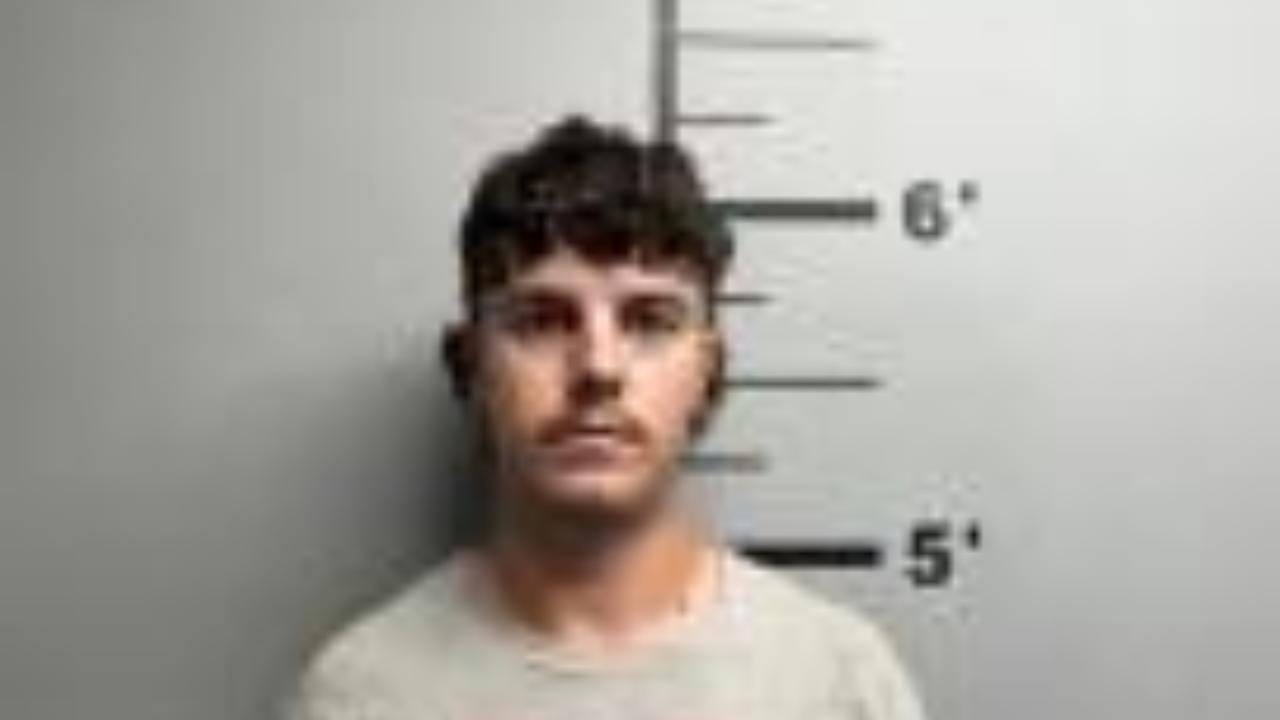 DELAPORTE, GRAYSON RILEY charged with Failure to Appear warrant FT2601277 issued by BENTONCO, AR; Failure to Appear warrant WR-26-1187 issued by BENTONCO, AR