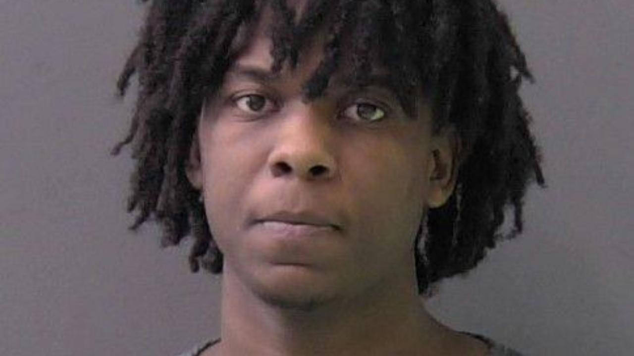 Herd, Jabarri Deandre Charged with PC 22.02(a)(2) / Agg Assault W/Deadly Weapon; PC 29.03(b) Agg Robbery