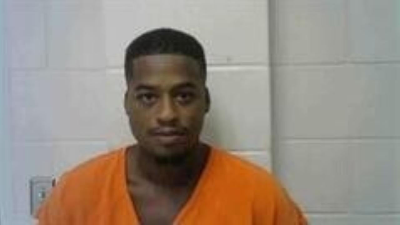 MKAI R WHITE charged with Unauthorized entry of an inhabited dwelling; Simple criminal damage to property; Possession of CDS II With Intent To Distribute