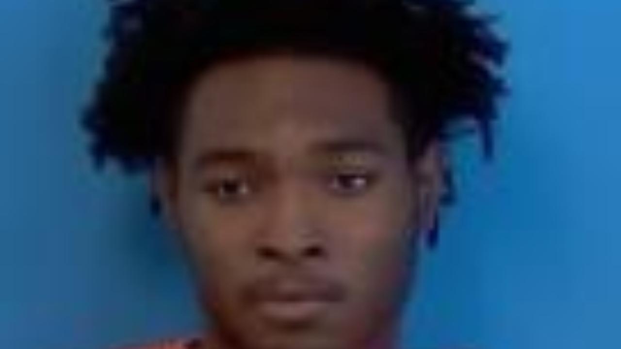 Devare, Craigory D Jr Charged with Ccrp ART 211 M - Contempt of Court - Misdemeanor; Ccrp ART 211 M - Contempt of Court - Misdemeanor; Ccrp ART 211 M - Contempt of Court - Misdemeanor; Ccrp ART 211 M - Contempt of Court - Misdemeanor; Ccrp ART 211 M - Contempt of Court - Misdemeanor; Theft - $1000 - $5,000 (Felony)