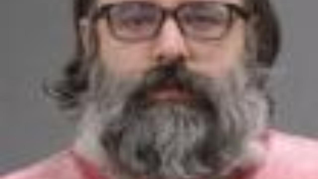 DAVIS, JOSHUA EUGENE charged with Contempt (Warrant Arrest)