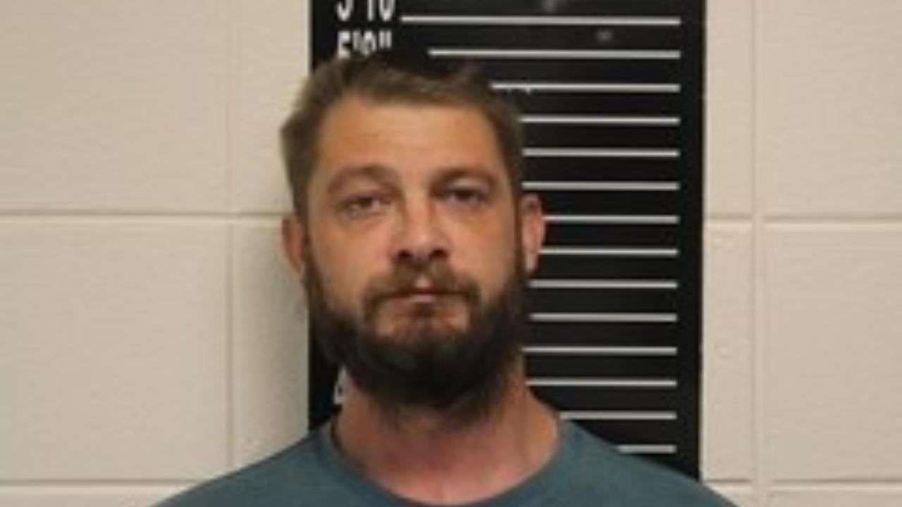 Mahan, Bryan Joe Charged with Leaving Scene of Accident - Property Damage Exceeding $1000; Wrong Side Result Acciden; No Financial Responsibility