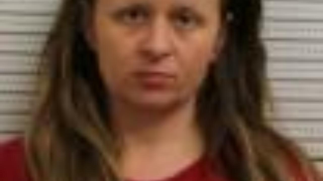 CLEMENTS, ASHLEE P charged with Indictment warrant issued by Ross County, OH