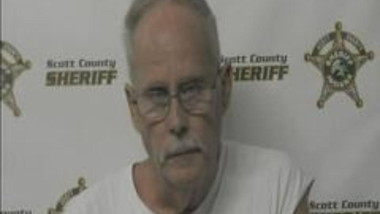 Peters, Mark Charged with IC 35-42-2-1.3(a)MA ~ Domestic Battery