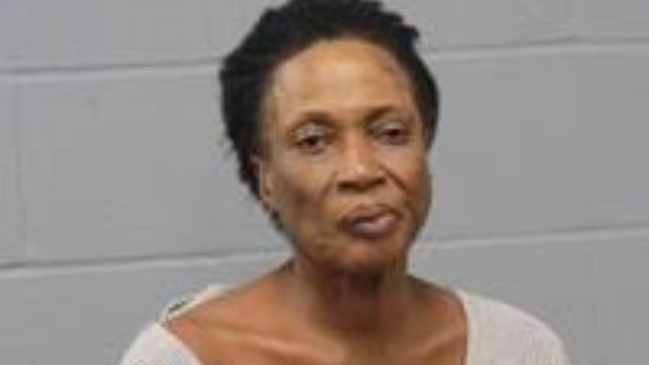 Hollimon, Deborah Nmn Charged with 99999 - Kcpd Hold