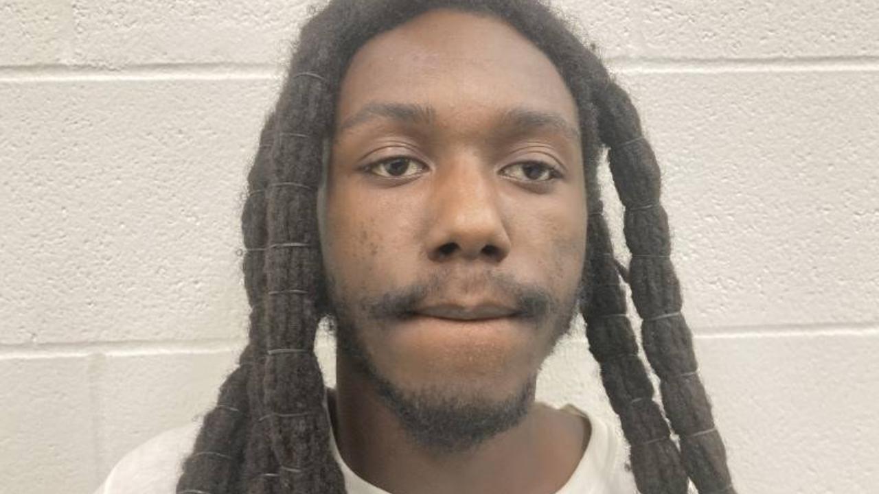 Tre'Von Da'King Smith Charged with Serving Warrant (for Other Police Agency)