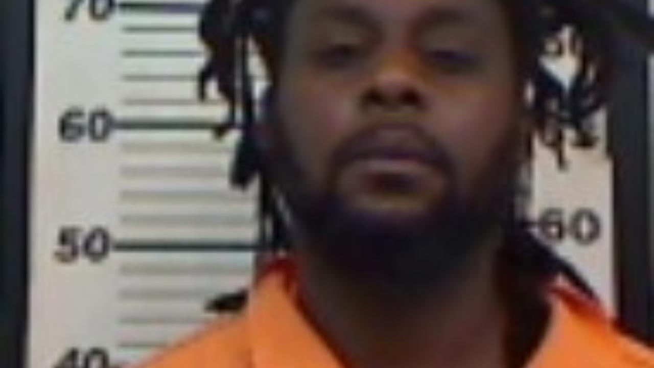 Williams, James Michael Charged with Moving Traffic Viol; Moving Traffic Viol