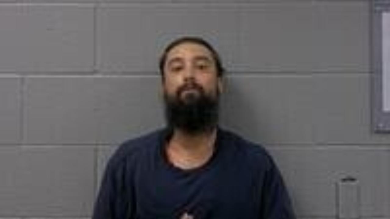 William J Woods Charged with Public Intoxication; Fleeing-Misdemeanor; Possess Drug Paraphernalia; Possession of a Controled Sub; Failure to Submit to Arrest; Failure to Appear-Misd - 7360