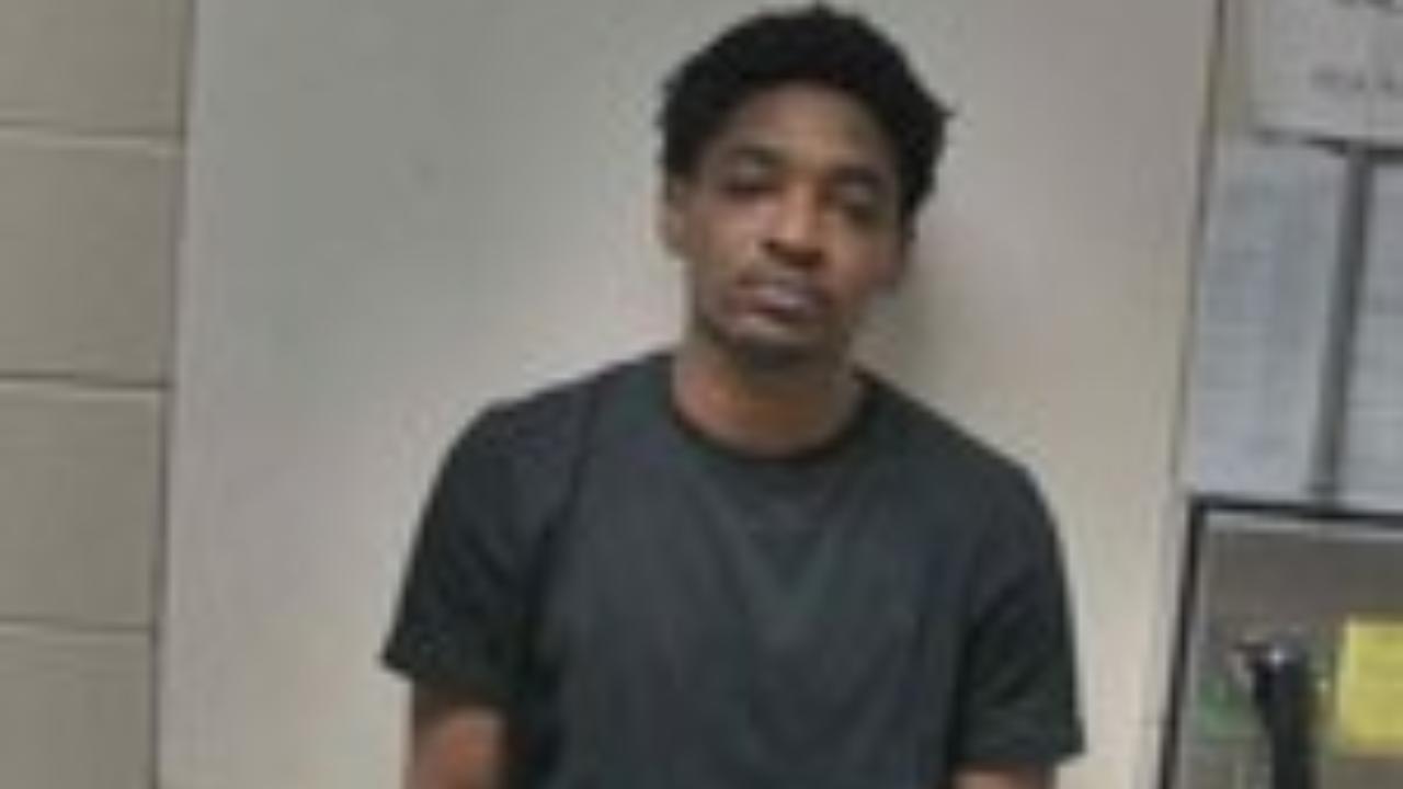 Varnado, Destin Daqur Charged with Driver License / Expired; Tag / None or Expired; Auto Insurance / None; Poss of Marijuana/Syn Cannabinoids in Mtr Vehicle; Lights / Only One or No Headlight; Possession of Paraphernalia; DUI / 1ST Offense