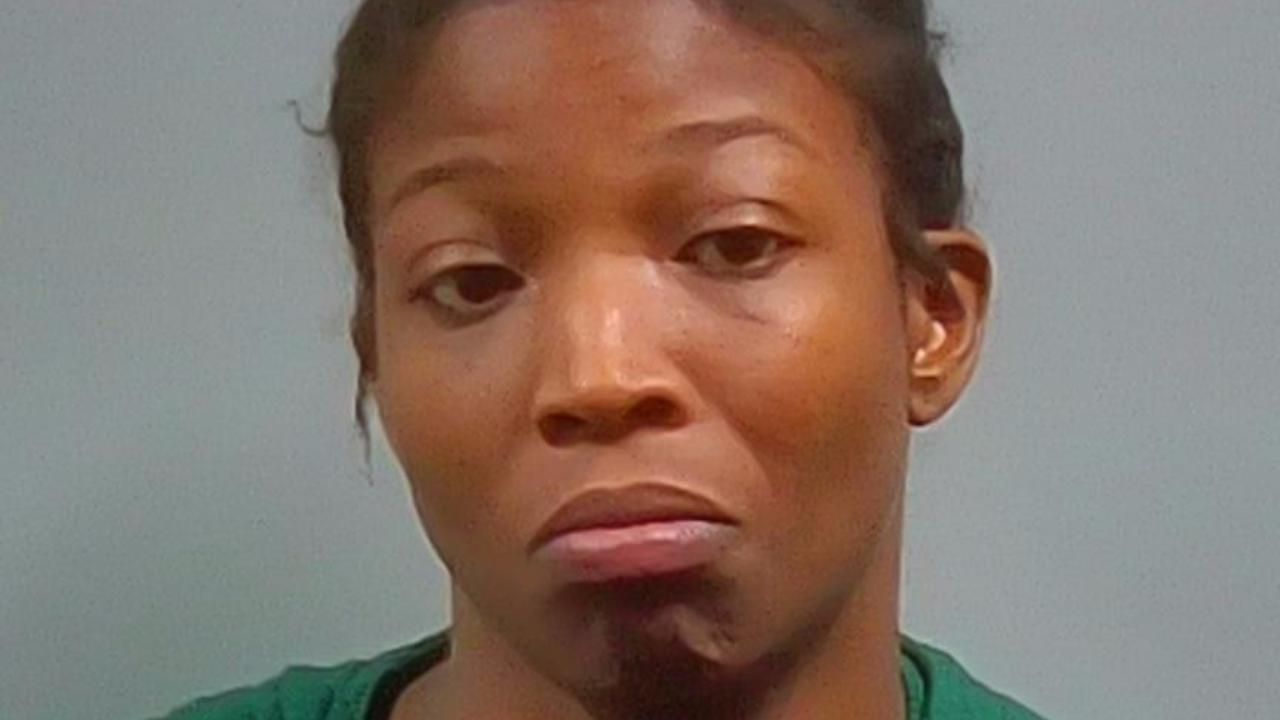 Lee, Jazimine Charged with Drugs-Health or Safety; Cocaine-Possess; Marijuana-Possess; Drugs-Possess; Smuggle Contraband into Prison; Drug Equip-Possess