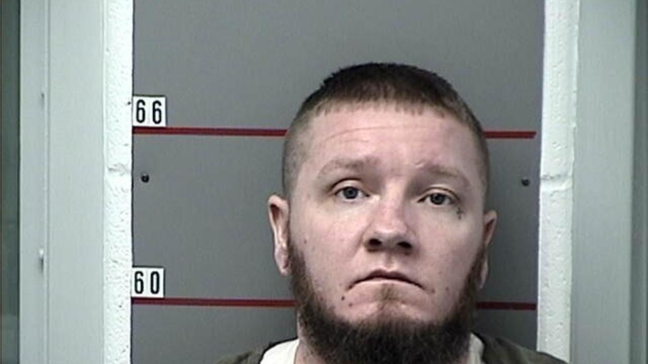 Lawrence, Kevin Thomas Charged with Federal Prisoner Held-In Transit/Court/Serveout