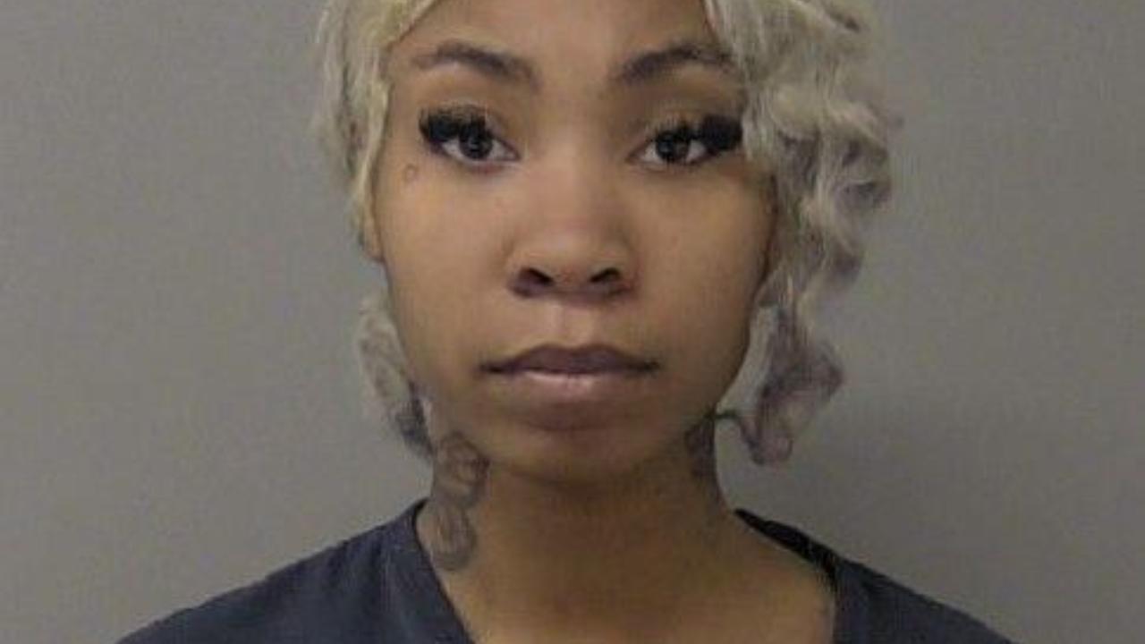 Drake, Tiauna Saarah Charged with Driving While License Is Suspended OR REVOKED*2480; Resisting or Obstructing a Peace Officer; Resisting or Obstructing a Peace Officer; Obstructing JUSTICE*3730; Direct Criminal Contempt; Direct Criminal Contempt