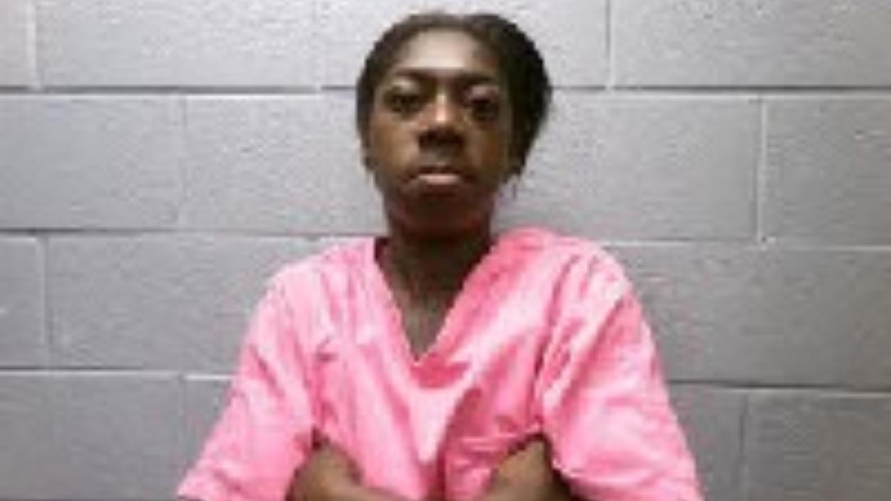 Kendressia Monique Wright Charged with Mag Order M Second Degree Trespass