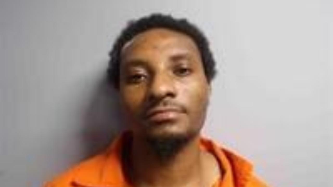 MAYES, DEMARCUS TIMOTHY charged with Violation of bond conditions