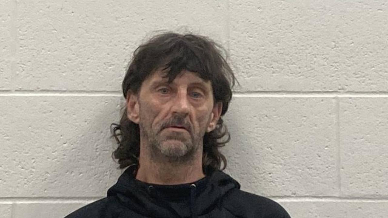 Ellis Lee Hargis Charged with Probation Violation (for Felony Offense); Probation Violation (for Felony Offense)