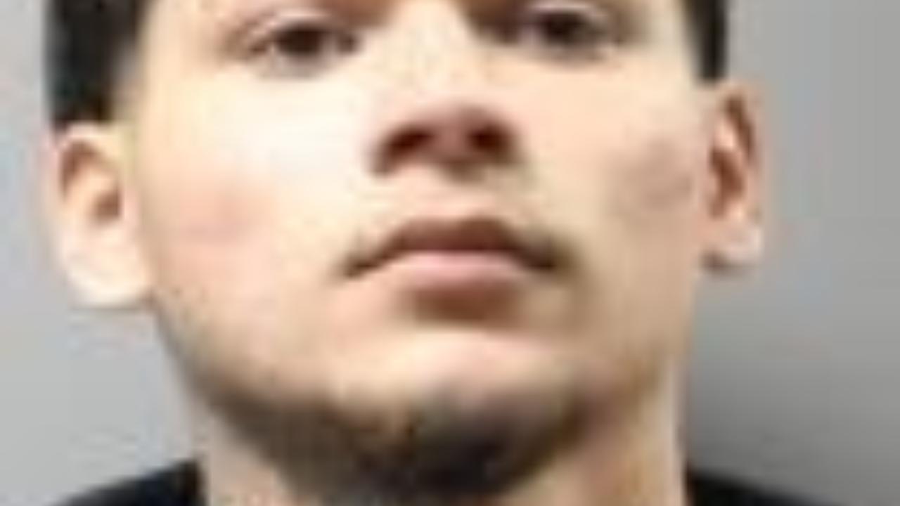 Vargas Ruiz, Alexander Joniel charged with Eluding While Exceeding Speed Limit by 25 mph Or More; No Valid DL