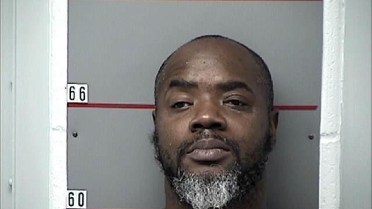 Browning, Lamar T Charged with Federal Prisoner Held-In Transit/Court/Serveout