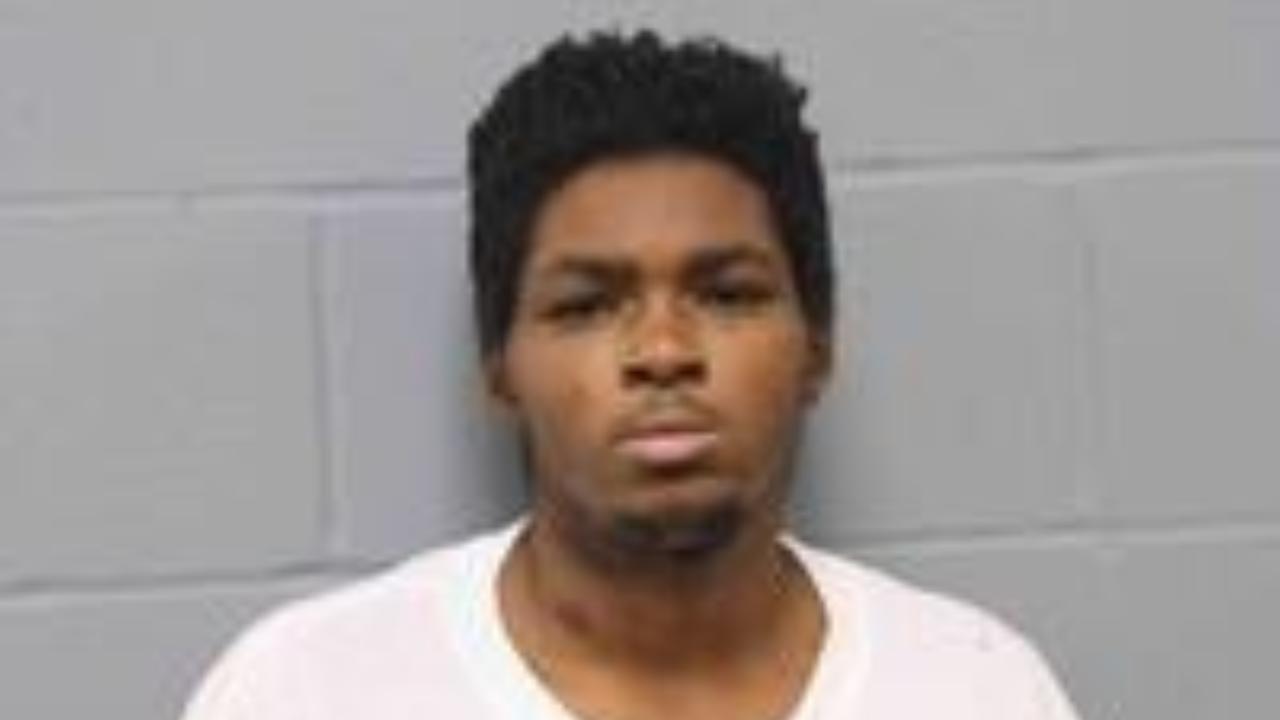 SIMMONS, DEVION RONELL charged with ORD302.0-003Y20215499.0 - Operate Vehicle On Highway Without Valid Or No License; ORD303.0 - Oper Veh Without Maintaining Financial Responsibility; ORD307.0-021N20215499.0 - Defective Equipment; ORD302.0-003Y20215499.0 - Operate Vehicle On Highway Without Valid Or No License