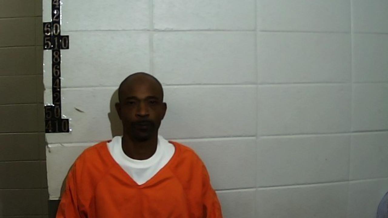 Hartfield, Venoy Lakeith charged with Driving with Suspended/revoked Driver's License; DUI - First Offense DUI; Motor Vehicle; Expired Tag; Trafficking in Controlled Substances