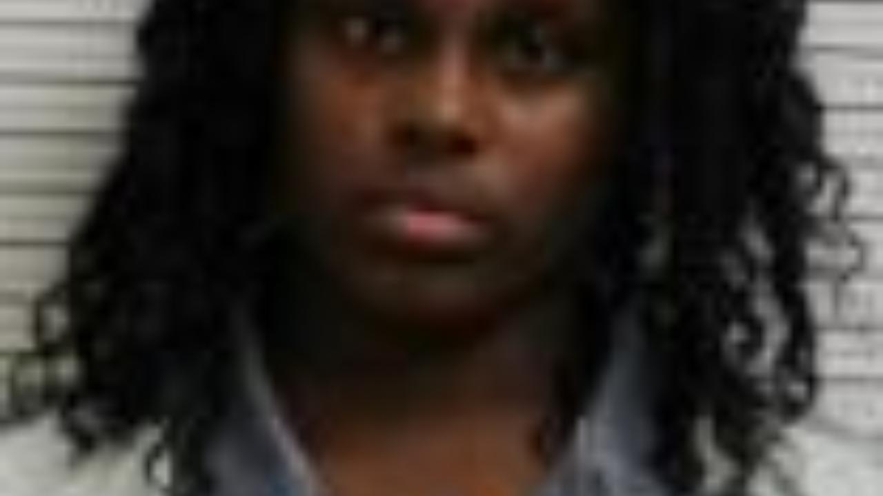 WRIGHT, NAYTYONA T charged with Indictment warrant issued by Ross County, OH