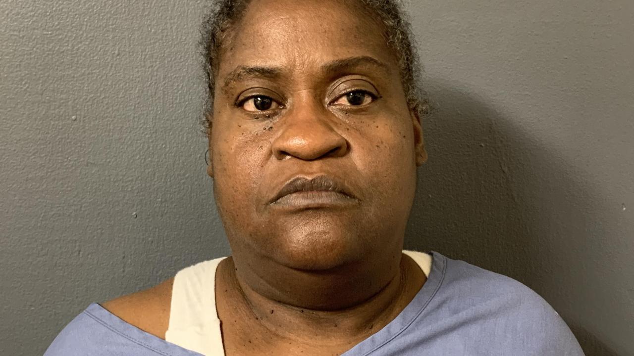 Demetrice Peterson charged with PROB VIOLATION - 0