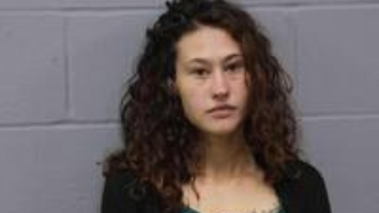 Moore, Shayla Michelle Charged with 99999 - Independence Hold