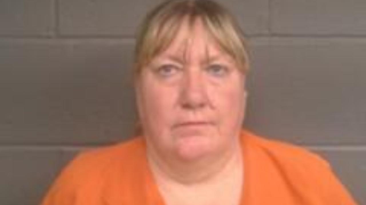 Oglesby, Johnanna Lynnette Charged with Dui: Second Felony Offense; Driving with License Canceled, Suspended or Revoked; Improper Tail Lamps