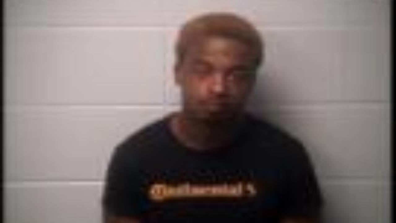 Thomas, Ravon D Booked