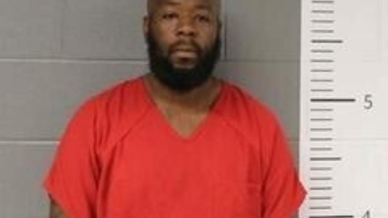 T'WNEZ MIXON charged with Retail Theft 2nd