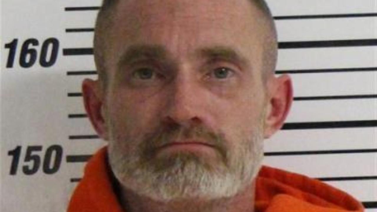 Jeron Michael Viager Charged with Violation of Domestic Nco; Burglary 3RD; Criminal Mischief in the Second Degree; Possession of Control Substance; Possession of Drug Paraphenalia