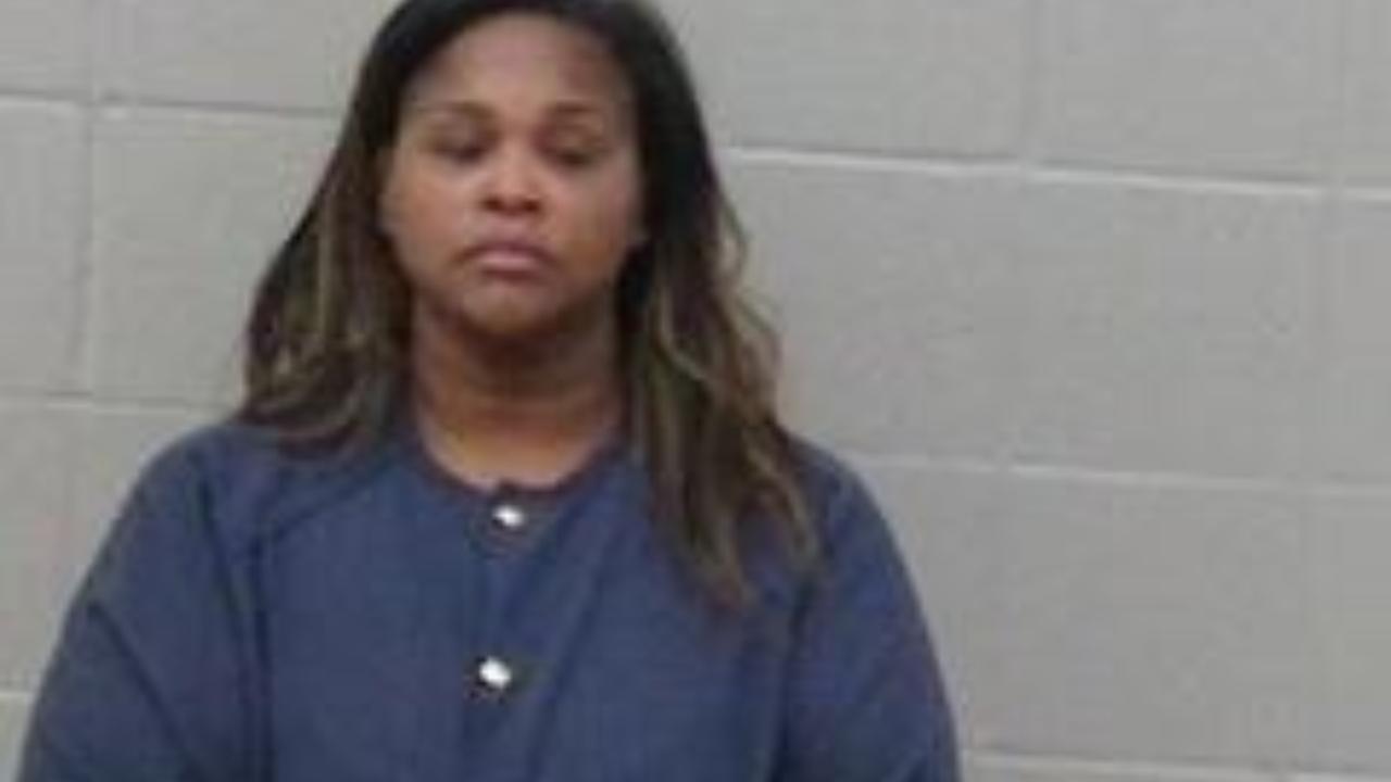 Whitmore, Roselyn Charged with Aggravated Assault on Family/Household Member; Terroristic Threatening - 1ST Degree; Domestic Battering - 3RD Deg