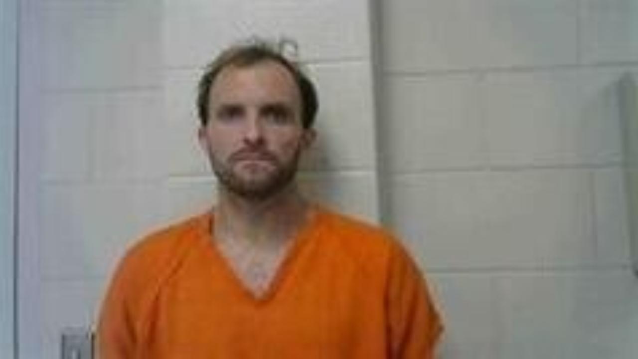 DASON L REID charged with Damage to property with intent to defraud; Simple burglary of an inhabited dwelling; Simple criminal damage to property; Contempt of Court - Warrant