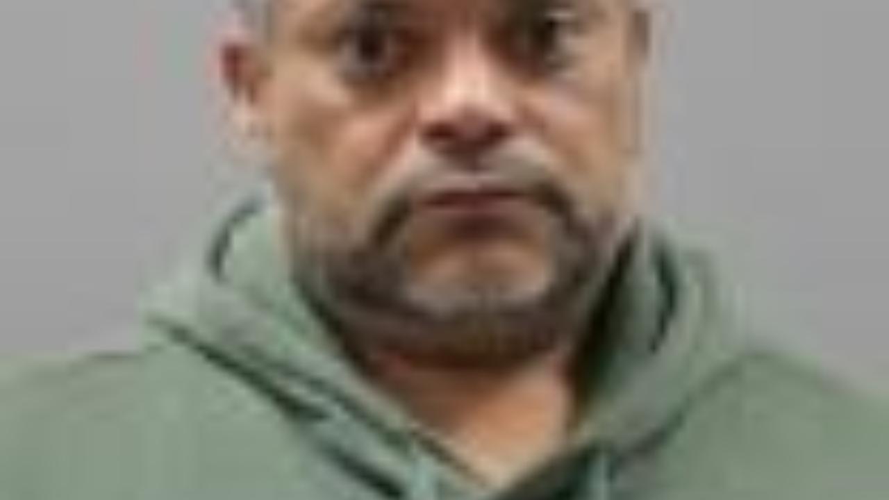 JONES, DAVID DEQUAN charged with Bench warrant W2604-0095 issued by Limestone, AL; Community Corrections warrant W2604-0144 issued by Limestone, AL; Probation Violation warrant W2604-0116 issued by Limestone, AL; Warrant - Warrant - No Case