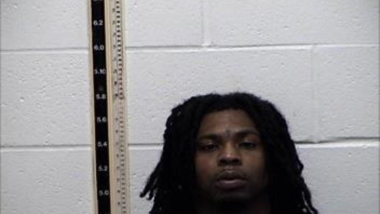 DAVIS, DEVION charged with Housing inmate for USMS - No charges provided