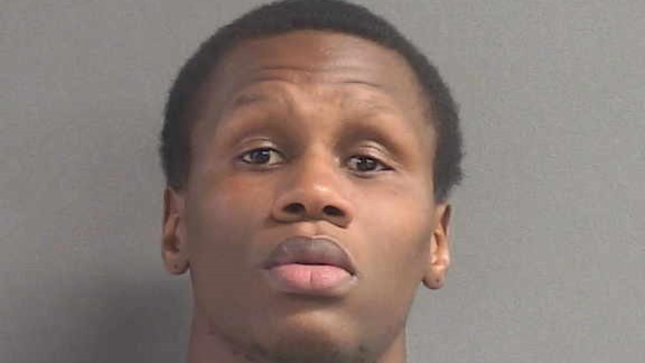 Lewis, Kiron J Charged with Possession of Fentanyl with Intent to Sell or Deliver; Trafficking in Cocaine 28-200 Grams; Poss. Controlled Subst. W/O Prescription; Own/Rent Structure Veh.Know Sell Drugs; Poss. Controlled Subst. W/O Prescription; Poss. Controlled Subst. W/O Prescription; Drug Equip-Possess and or Use