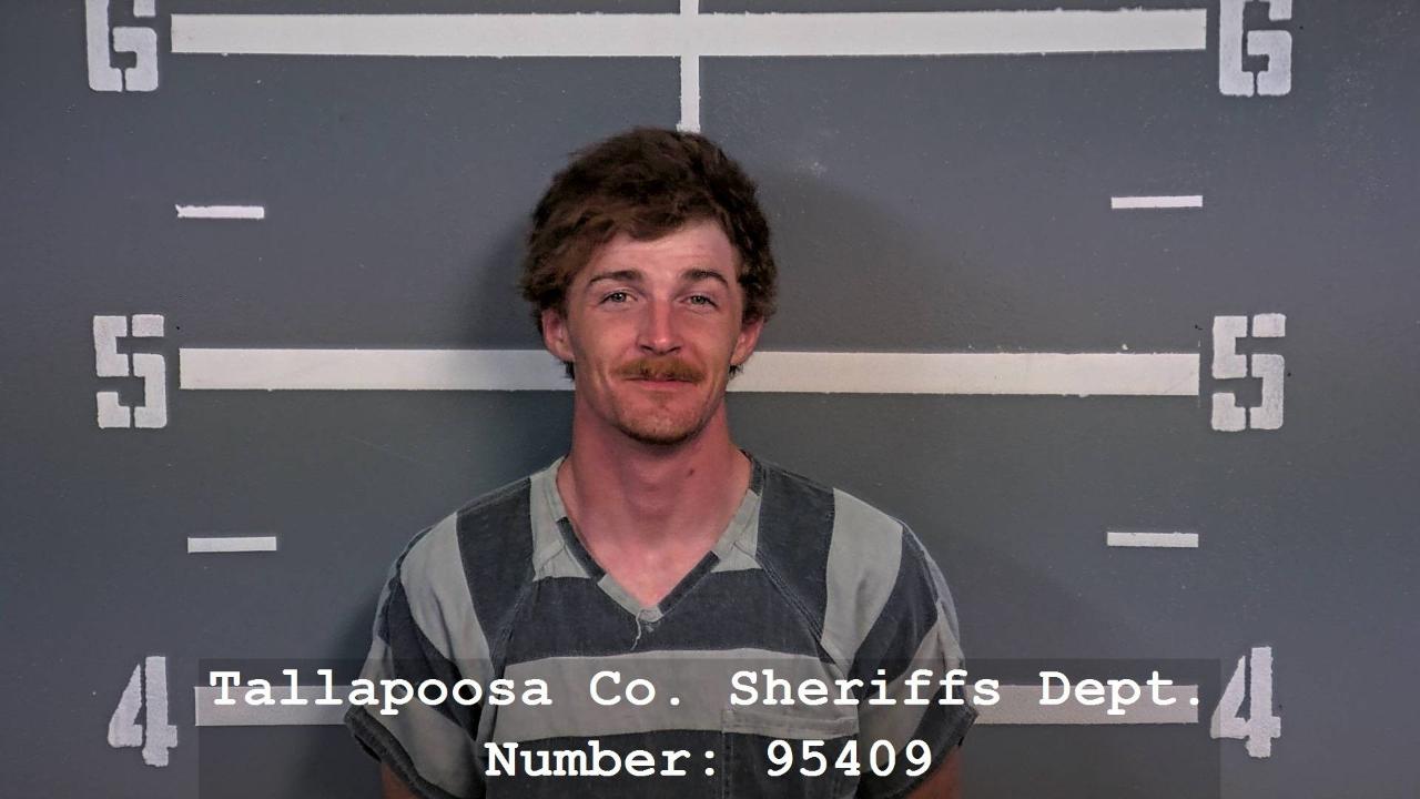 THOMAS, ZACKERY RYAN charged with Unlaw Poss. Cont. Substance; Resisting Arrest; Poss of Drug Paraphernalia; Brass Knuckles