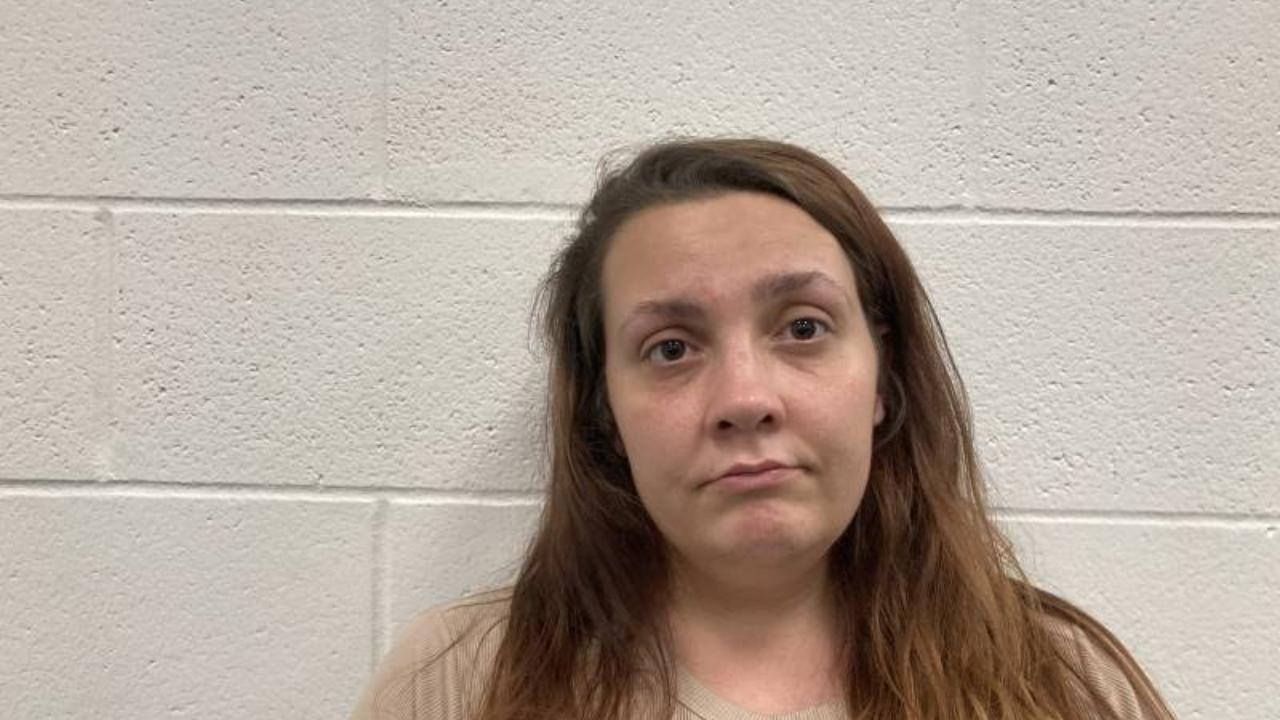 Samantha Gail Stallings Charged with Contempt of Court Libel/Slander Resistanc to Order